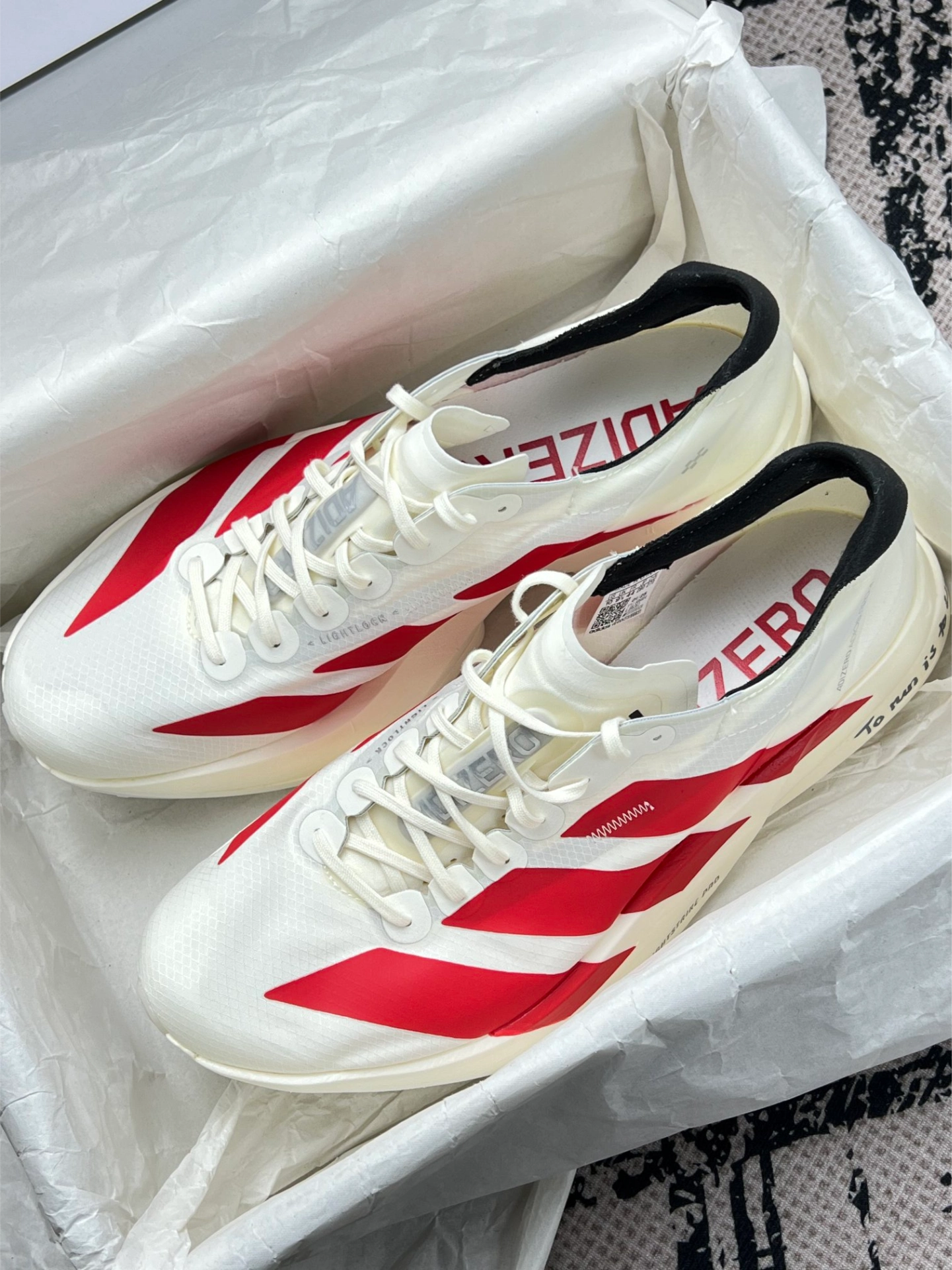 아디다스 아디제로 EVO SL 오프 화이트 베러 스칼렛 JS1182 photo review