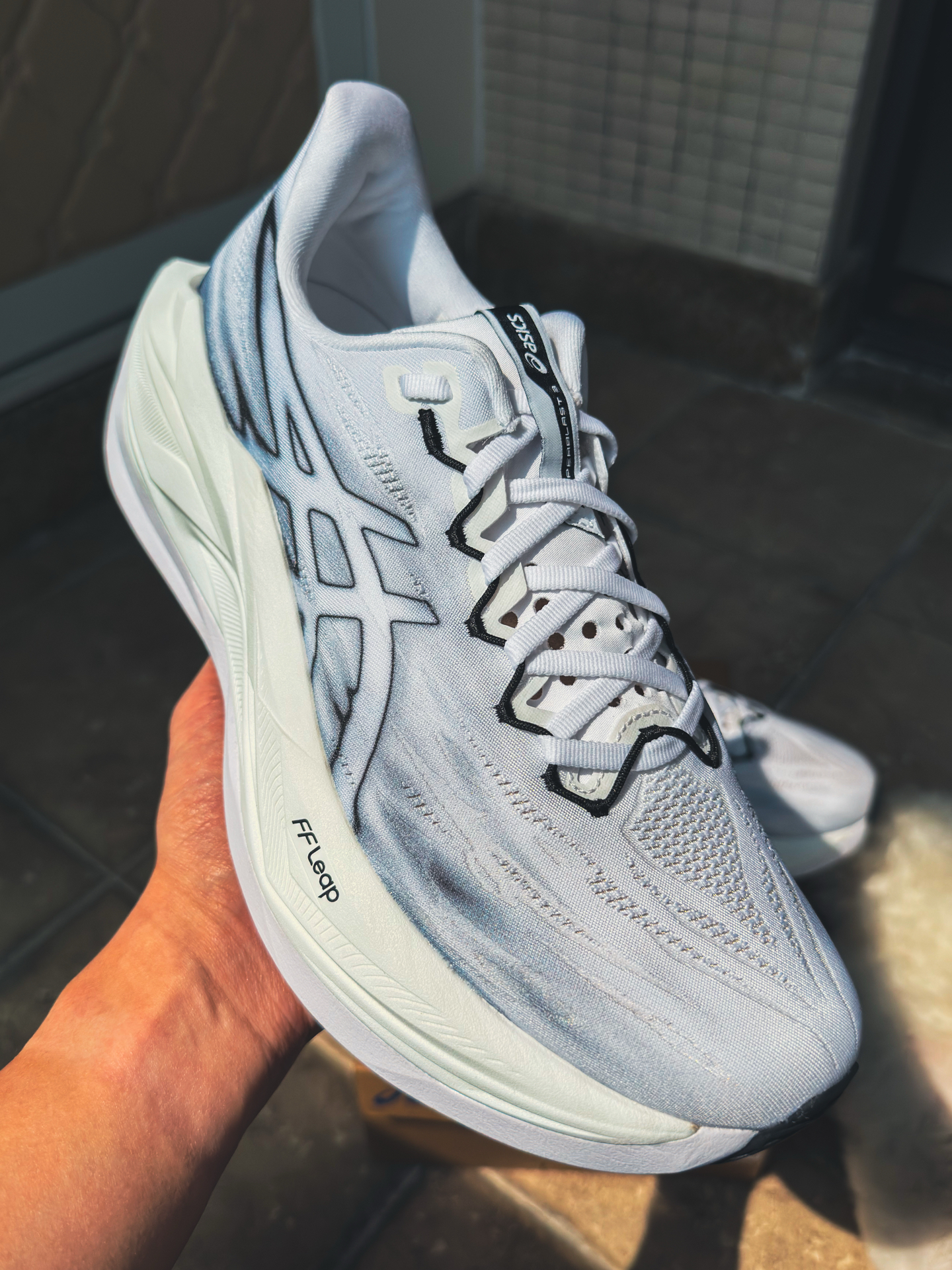 아식스 슈퍼블라스트 3 화이트 블랙 1013A177-100 photo review