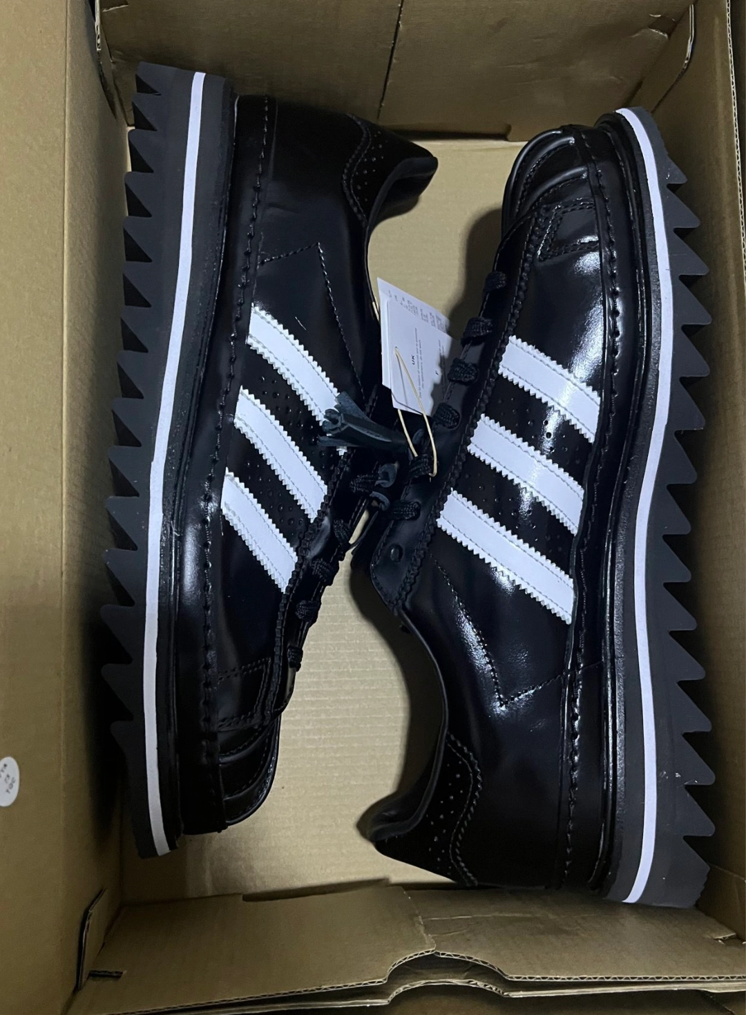 【콜라보 히트 상품】CLOT x 아디다스 오리지널 슈퍼스타 IH5953 photo review