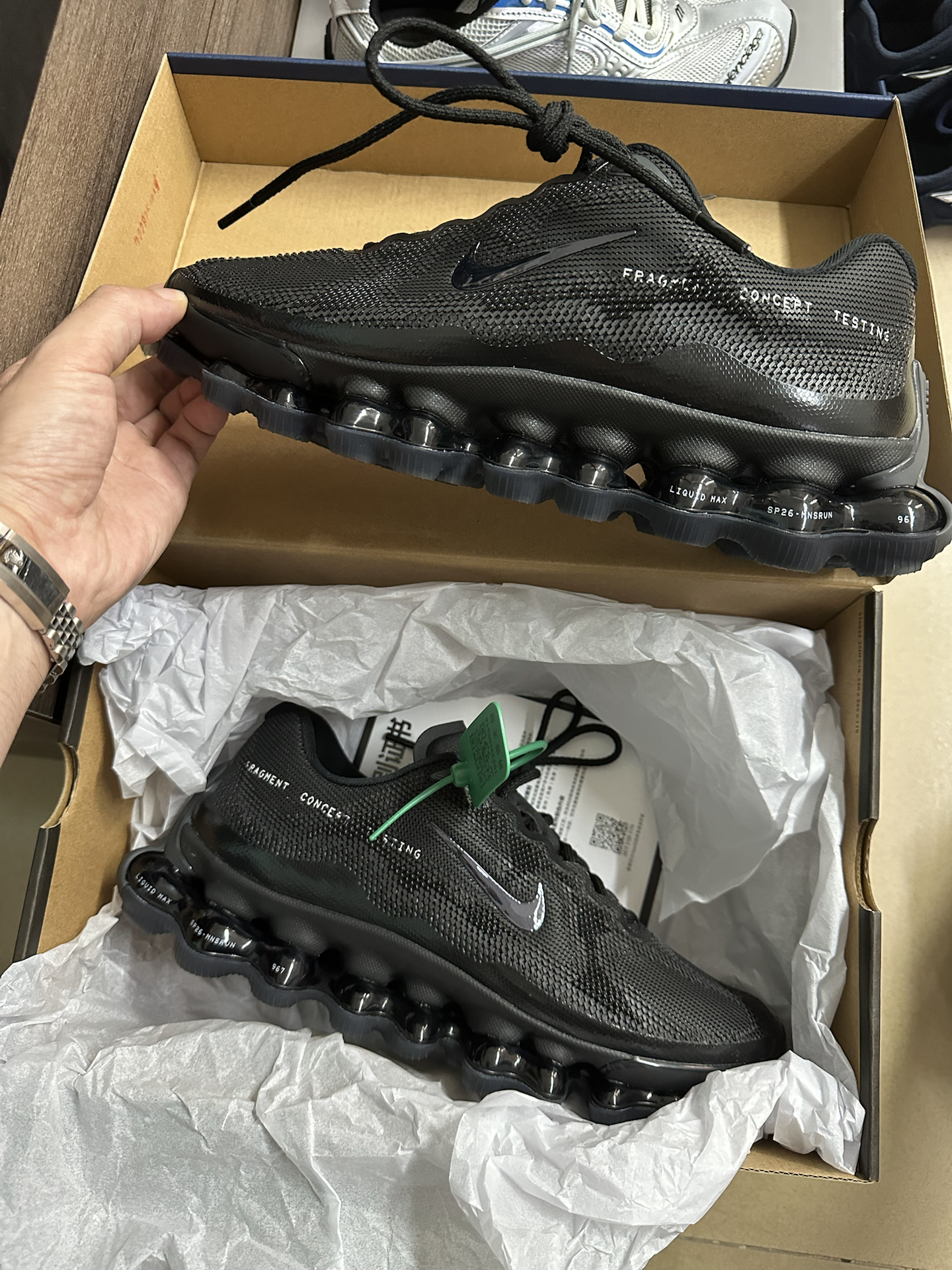 나이키 x 프라그먼트 에어 리퀴드 맥스 블랙 앤트러사이트 IQ8601-001 photo review